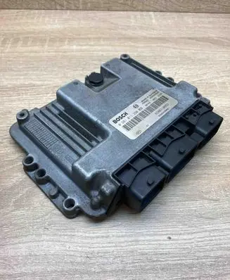 Renault Megane II Engine control unit/module ECU 8200310863 0281011390