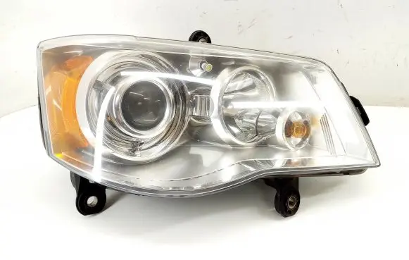 Chrysler Voyager Headlight/headlamp 5DV00900000 05113342AE