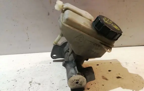 Volvo V70 Master brake cylinder 8646006 147W6JT3