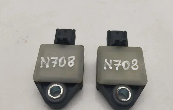 Maserati GranTurismo Airbag deployment crash/impact sensor