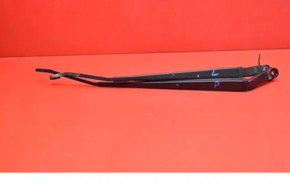 Volkswagen PASSAT B5.5 Front wiper blade arm 6597NWB