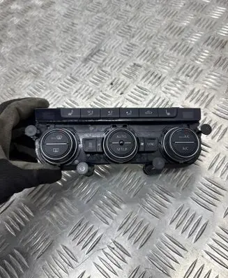 Volkswagen Golf VII Climate control unit 5G0907044S 5HB01118122