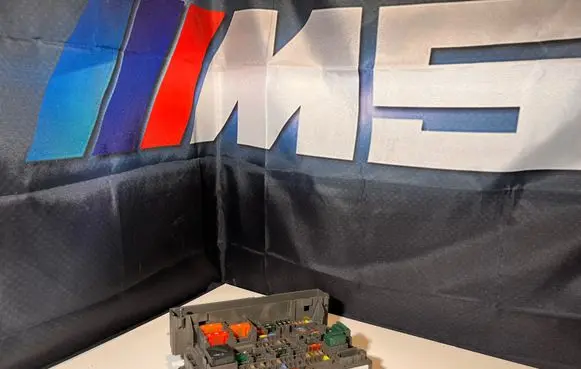 BMW 1 E81 E87 Fuse module 9119446