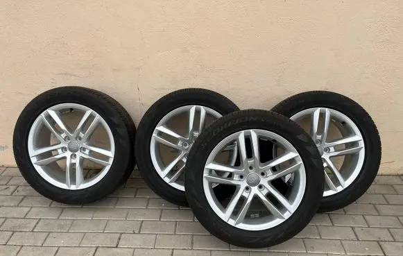 Audi Q3 8U R18 alloy rim 8U0601025AA 8H2ET43