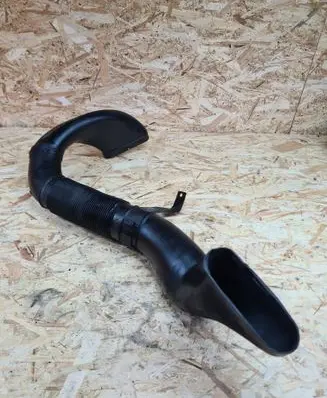 Mercedes-Benz C W203 Air intake duct part A6460900082 0110129A A6460940047