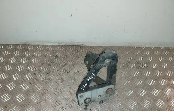 Audi A6 S6 C6 4F Fender mounting bracket 4F0821136A