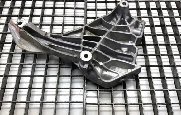 Volkswagen Arteon Engine mounting bracket 06Q199354C