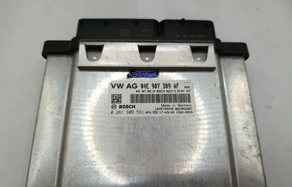 Skoda Fabia Mk3 (NJ) Engine control unit/module 04E907309AF 0261S09531
