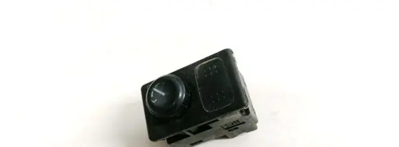 Nissan X-Trail T30 Wing mirror switch