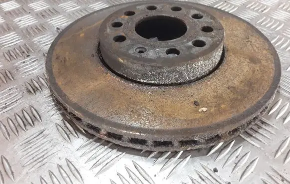 Volkswagen Touran I Front brake disc