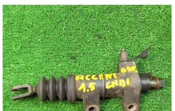 Hyundai Accent Clutch slave cylinder 