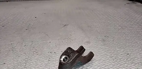 Toyota Corolla Verso AR10 Fuel Injector clamp holder