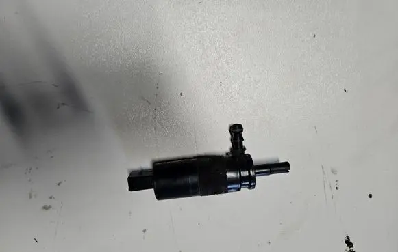 Audi A6 S6 C7 4G Headlight washer pump 3B7955681