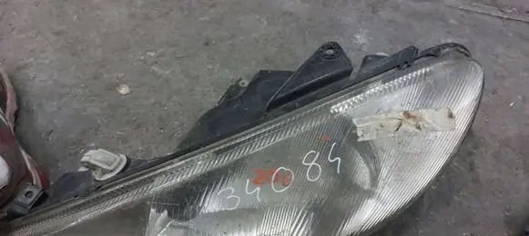 Peugeot 206 Headlight/headlamp 9632689580 67735790