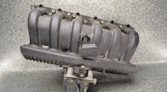 BMW 5 E39 Intake manifold 2900301819 1111427618 PA66GF35