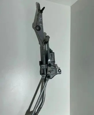 Mercedes-Benz SL R231 Front wiper linkage and motor A2318200142