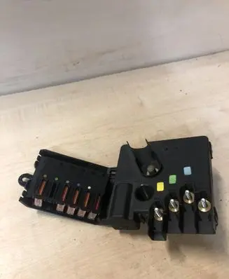 Mercedes-Benz E W211 Fuse module A2115460841
