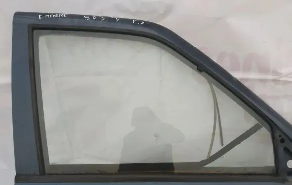 Ford Maverick Front door window glass four-door