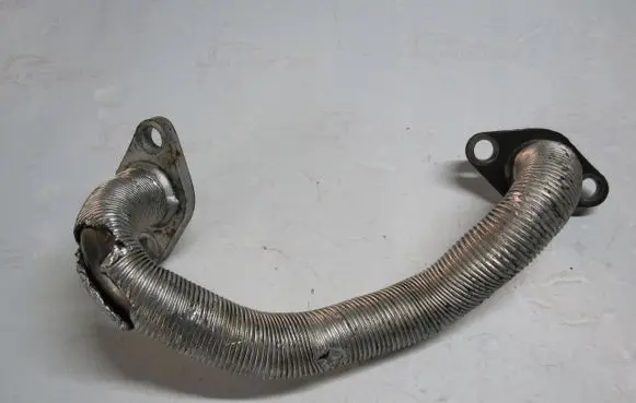 Mazda CX-7 EGR valve line/pipe/hose 516GB