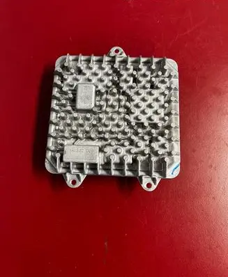 BMW X3 G01 LED ballast control module 7472770