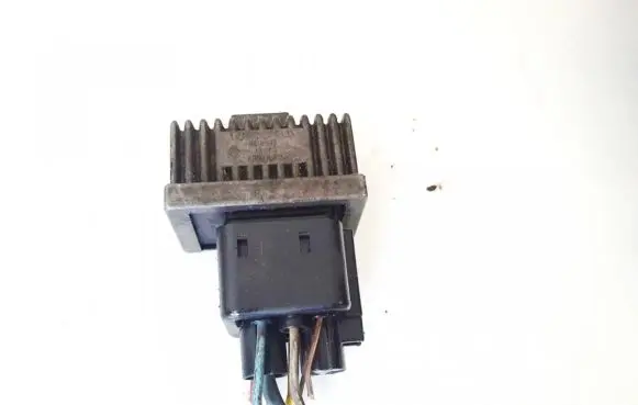 Glow plug pre-heat relay