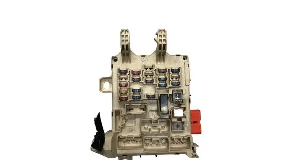 Toyota Corolla E110 Comfort/convenience module 8264112150