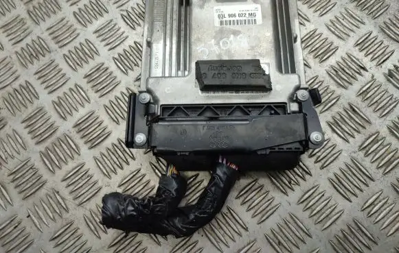 Audi A4 S4 B8 8K Engine control unit/module 03L906022MG