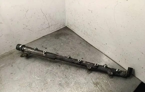 BMW 5 E60 E61 Fuel main line pipe 0281002481