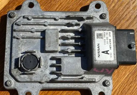 Nissan Note (E11) Gearbox control unit/module HR12 310361HH6A