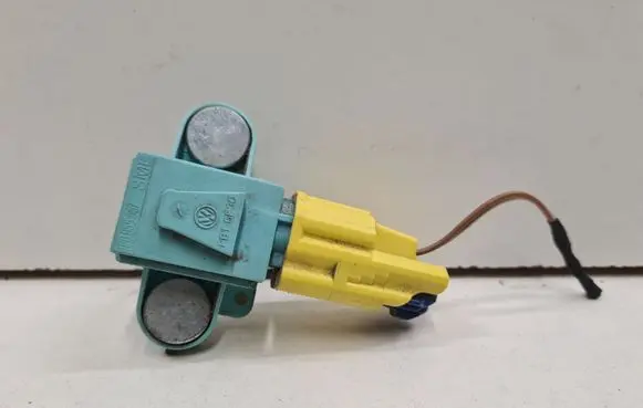 Audi A6 S6 C6 4F Airbag deployment crash/impact sensor 4F0955557