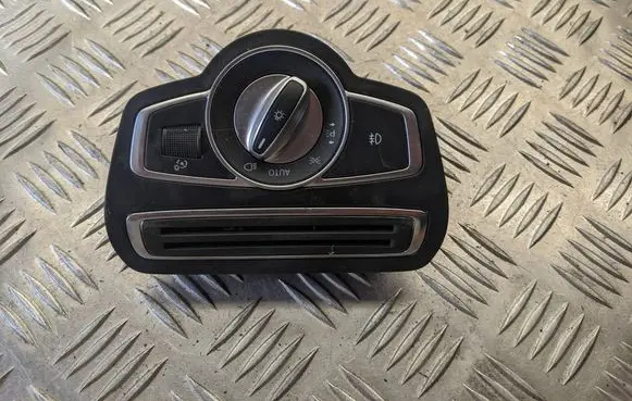 Mercedes-Benz C W205 Light switch A2059051810 10132806 09107