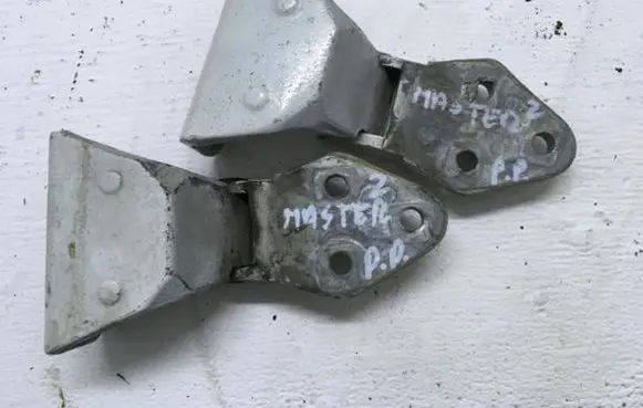 Renault Master II Front door hinge set 