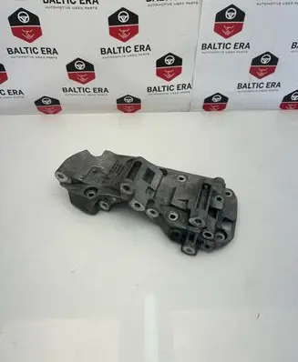 BMW 5 F10 F11 Engine mounting bracket 8506863 174786