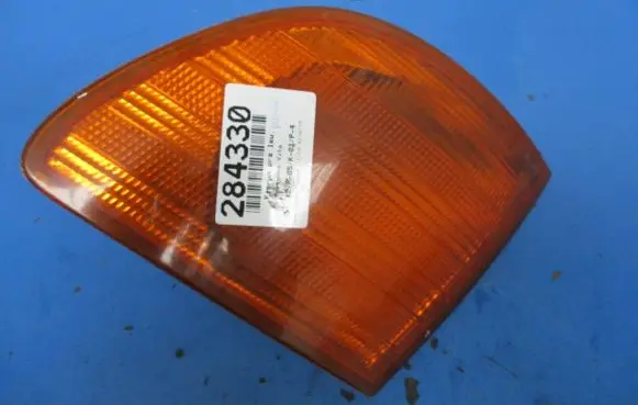 Mercedes-Benz Vito Viano W638 Front indicator light