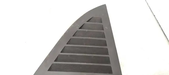 Lancia Beta Parcel shelf grill 