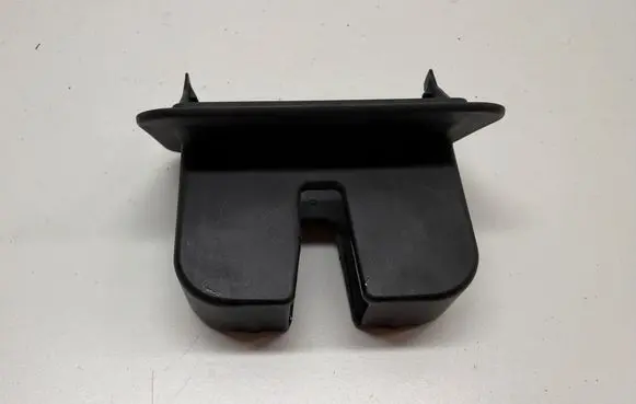 Audi A6 S6 C7 4G Tailgate/boot lid lock trim 4H0827520