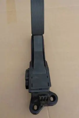 Mercedes-Benz GL X164 Accelerator throttle pedal A1643000504