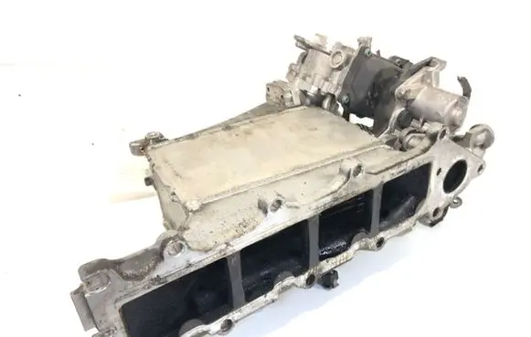 Skoda Octavia Mk3 (5E) Intercooler radiator 04L128637E