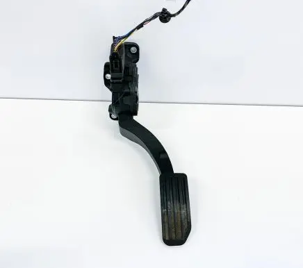Volvo V60 Accelerator throttle pedal 31329059