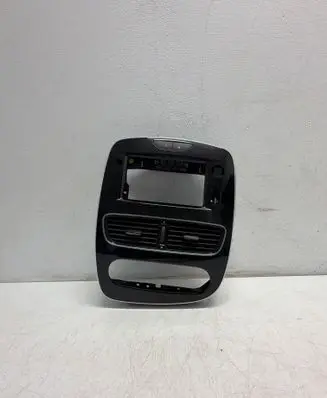 Renault Clio IV Dash center air vent grill 682601204R