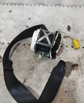 Volkswagen Eos Front seatbelt 33055041d NX0UY9