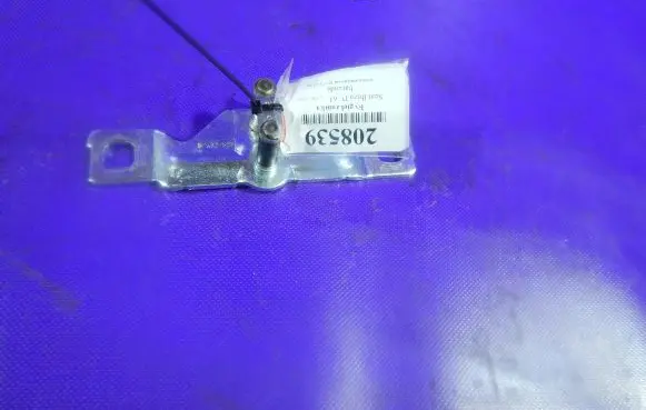 Seat Ibiza IV (6J,6P) Front door lock loop/hook striker 8P4827507
