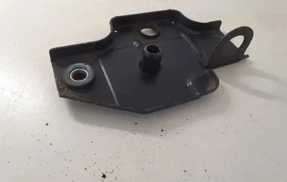 Radiator support slam panel bracket
