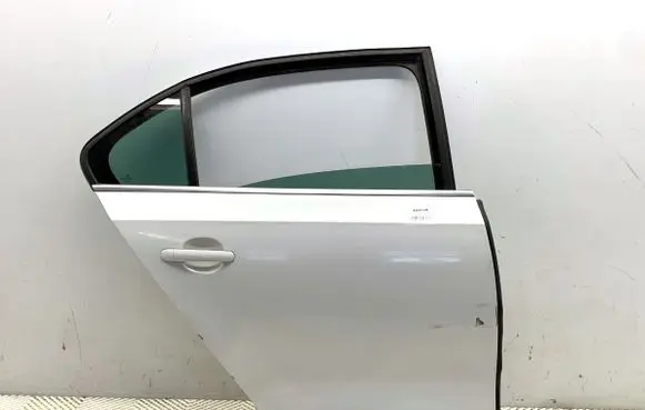 Volkswagen Jetta VI Rear door 