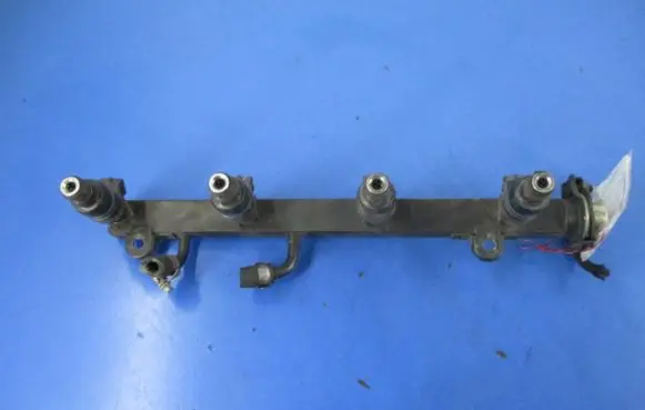 BMW 3 E30 Fuel main line pipe 1734355