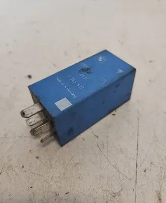 BMW 5 E60 E61 Other relay 1383417