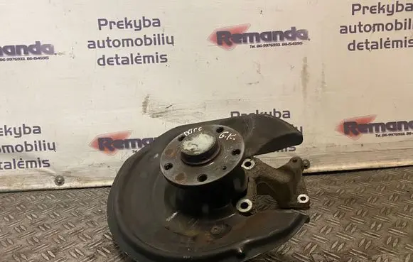 Volkswagen PASSAT CC Rear wheel hub