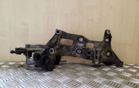 Generator/alternator bracket
