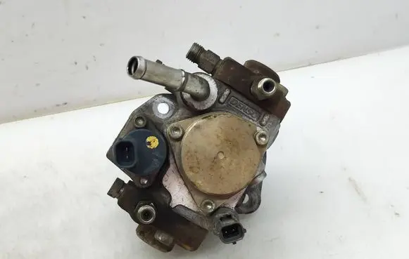 Isuzu D-Max Fuel injection high pressure pump 8973113738 SM2940000237 03176