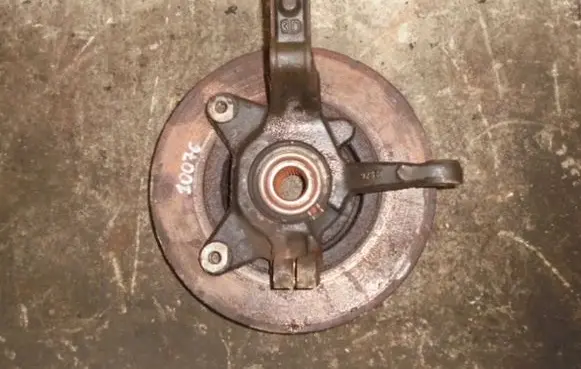 Renault Kangoo II Front wheel hub spindle knuckle